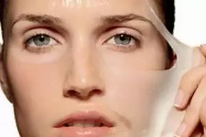 10 Keuntungan bagi kamu para cewek yang nggak suka berdandan