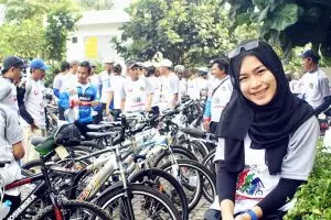Giasa Lutfiah, si cantik berhijab ciptakan sepeda listrik tenaga surya