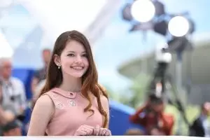 Anak Edward Cullen & Bella 'Twilight' tumbuh jadi gadis rupawan, aw!