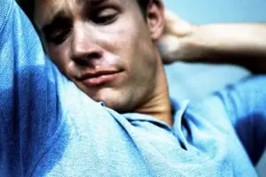 Selain pakai deodoran, cara ini efektif bikin bau badan tetap segar