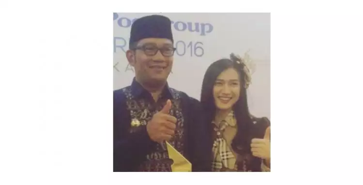 Ridwan Kamil unggah foto bareng Melodi JKT48, WOTA iri nggak?