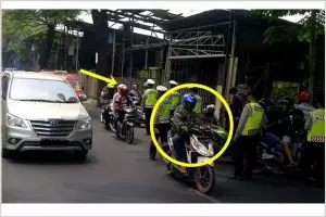 Video ini tunjukkan cara bagaimana lolos razia gadungan