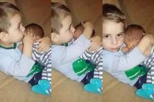 Bocah 3 tahun ini peluk mesra adiknya yang baru lahir, bikin haru ya!