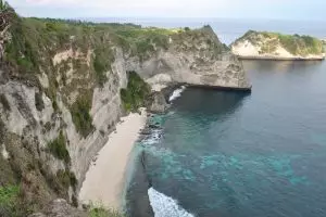 Abaikan dulu Kuta & Sanur, ini pesona deretan hidden beach di Bali