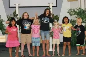 13 Foto bikin senyum ini bukan editan, tapi timingnya aja yang pas 