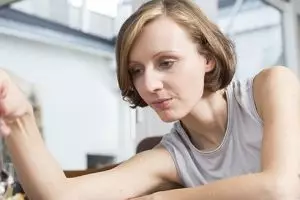 Kisah perjuangan perempuan ini mewujudkan mimpi patut diacungi jempol 