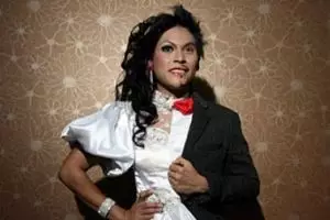 Apa kabar Hudson si wajah ganda di IMB?