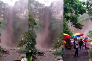 Ngerinya banjir di Cuban Rondo, air keruh campur lumpur meluncur deras