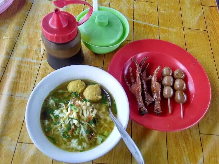 Dengan uang Rp 3.000 di Jogja kamu bisa makan kenyang pakai soto segar