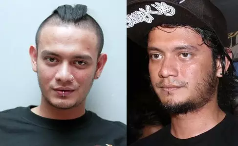 Eno Netral, si drummer ganteng yang menjelma jadi hot papa