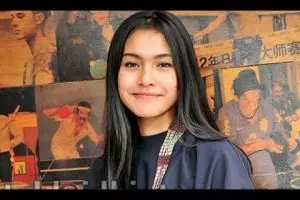 Rania Putrisari, si cantik pemeran Kartini di Surat Cinta Kartini