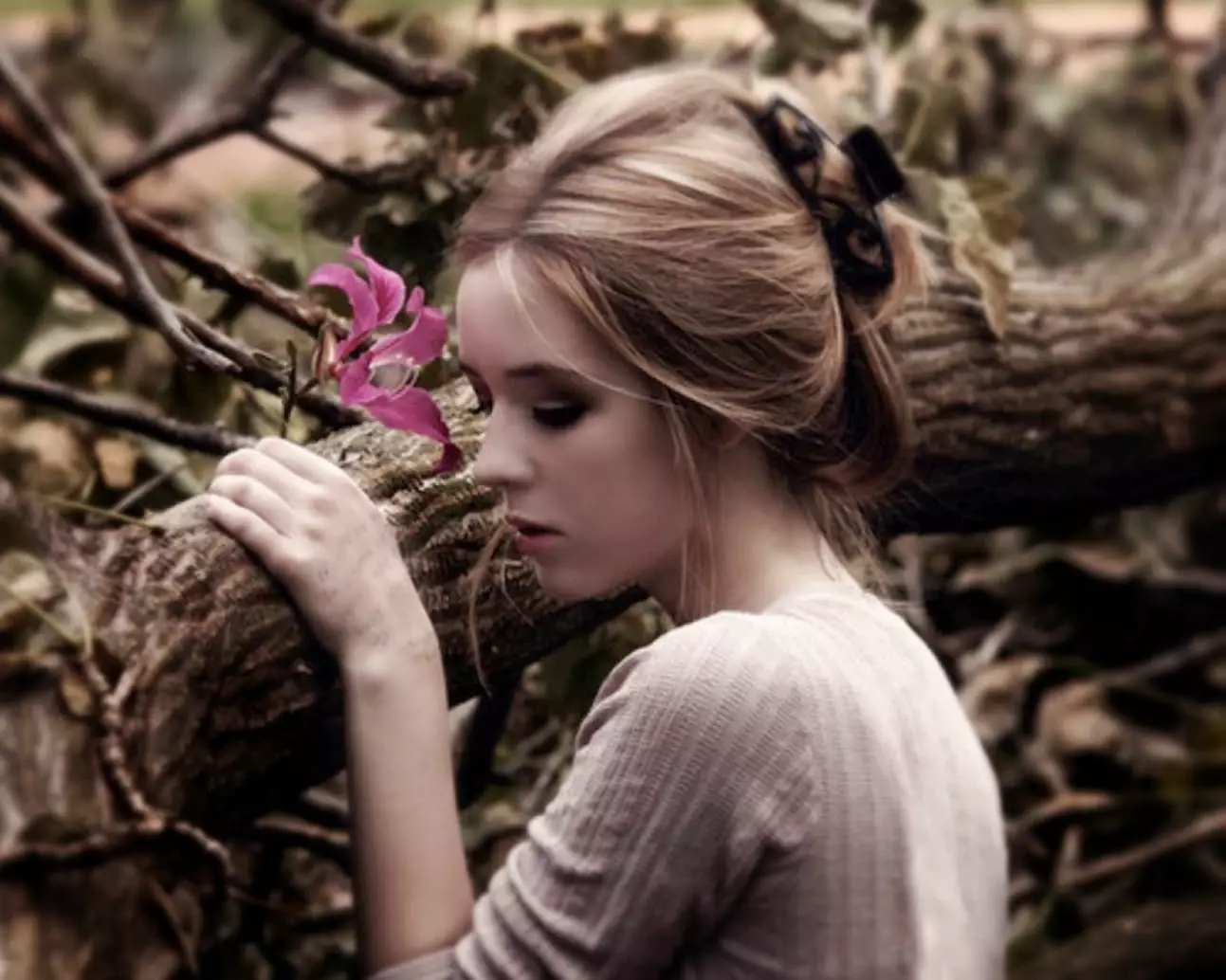 Punya dua pacar, remaja ini dilanda kegalauan, duh! 