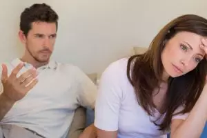 Kisah Nita punya pacar posesif, ingin kuliah pun nggak boleh