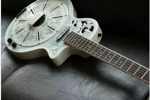 Dijual di atas Rp 100 juta, pesanan gitar Ivan full sampai 2017