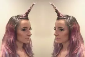 Rambut tanduk, tren baru di tahun 2016 yang harus kamu coba!