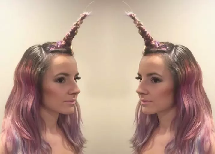 Rambut tanduk, tren baru di tahun 2016 yang harus kamu coba!