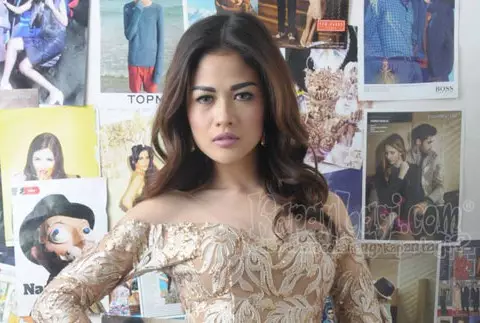 Pedangdut Hesty 'klepek-klepek' ditangkap atas dugaan prostitusi