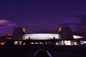 Di Lembah Baliem Papua kini sudah ada bandara modern lho, keren!