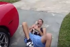 Tak diduga, tingkah orang dapat hewan peliharaan baru ini bikin haru