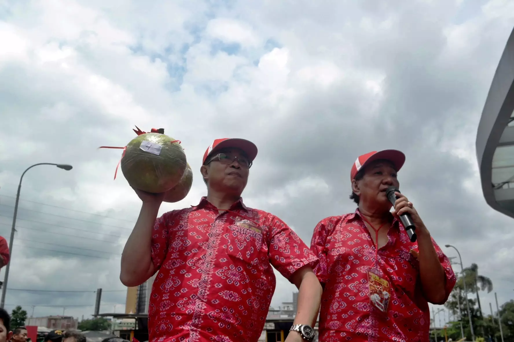 Hanya di sini, dua buah jeruk Bali dihargai Rp 3 juta