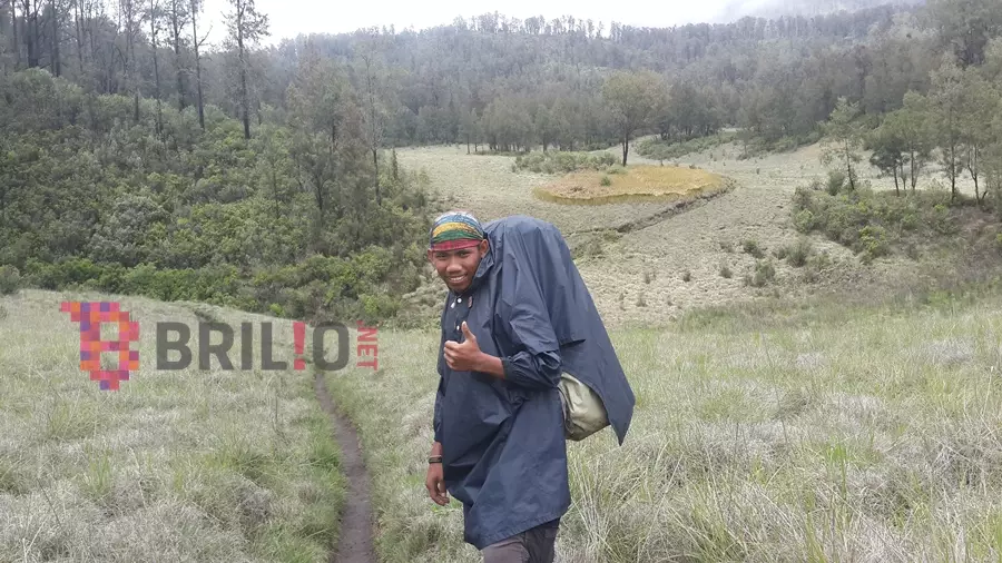 Pendaki ini hampir mati kedinginan di gunung, bagaimana dia selamat?