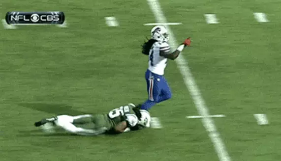 18 Aksi selebrasi dini ini berujung tragis, duh kasihan ya!