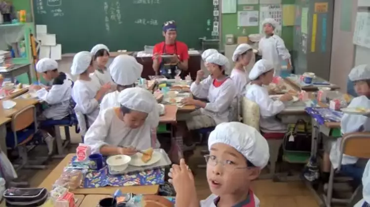 Makan siang anak sekolah di Jepang ini tak hanya urusan perut kenyang