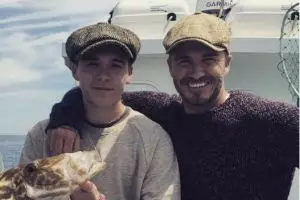16 Foto ini bukti Beckham sosok ayah yang hangat, bikin haru!