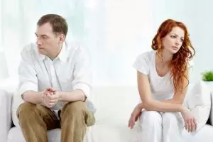 Ingin rujuk dengan mantan suami, Yuli bingung sudah dihamili pria lain