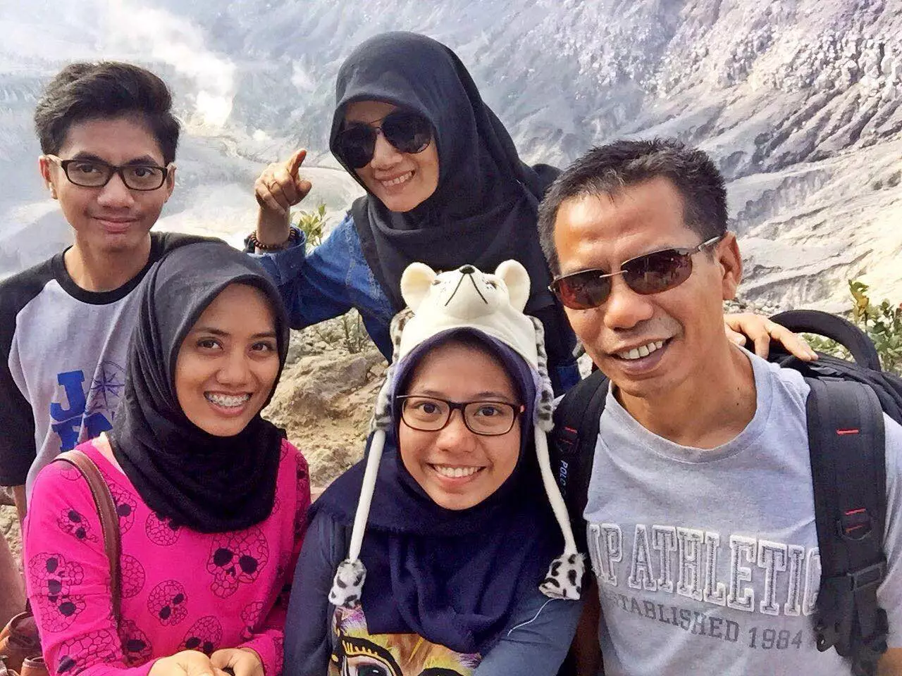 Gadis berhijab peraih Oscar Adam Smith ternyata kerap dapat beasiswa