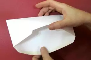 Jangan coba-coba bawa amplop kosong ke pesta pernikahan di Madura ya..