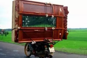 22 Potret kenekatan pengguna jalan membawa angkutan berlebih