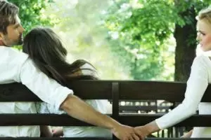 Dua kali dikecewakan, Ana masih enggan membuka hati untuk orang baru