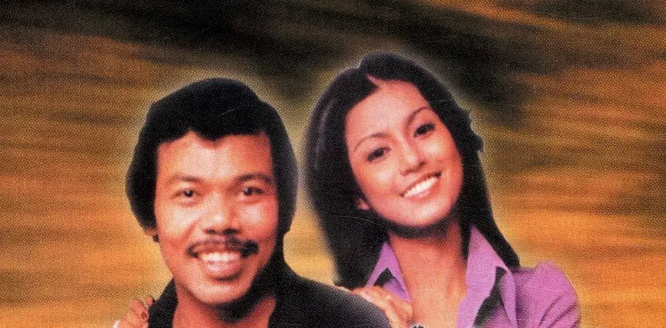 Masih ingat Ida Royani? Kini dia berhijab dan tetap cantik memesona