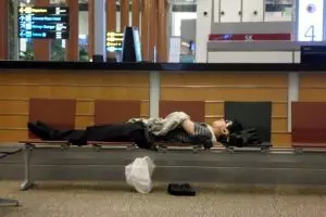 15 Kekonyolan traveling bareng teman, keseruan yang sulit dilupakan!