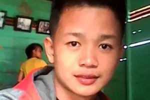 Kekasih Aris selingkuh dengan sahabat sendiri, teman makan teman nih!