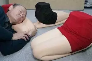 5 Bantal unik ini manjain cewek & cowok, kamu mau coba?