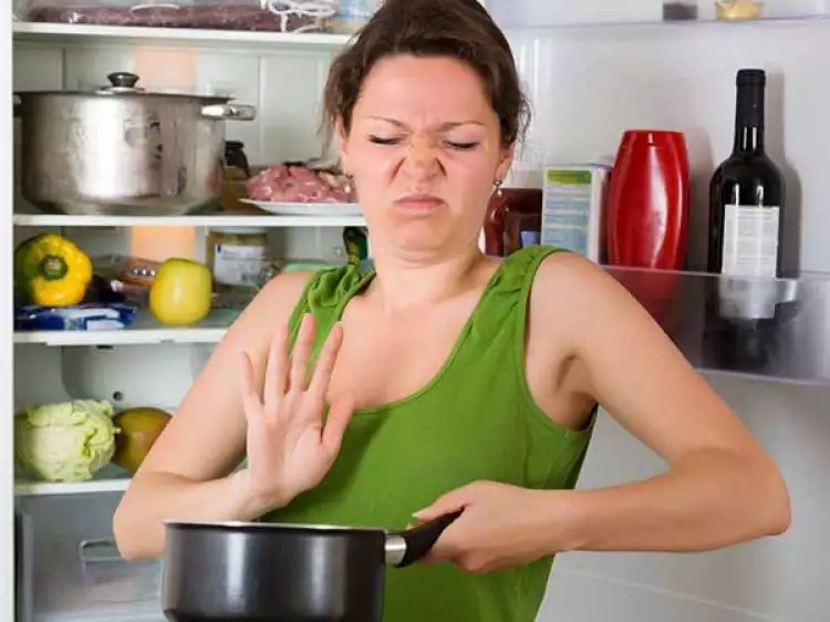 6 Cara mudah dan simpel usir bau tak sedap di dapur rumah kamu