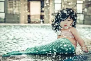 Ini putri duyung paling menggemaskan sedunia, bikin pengen cubit!!