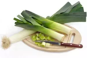 Khasiat daun yang kerap 'hiasi' makanan kamu ini fantastis, mau tahu?