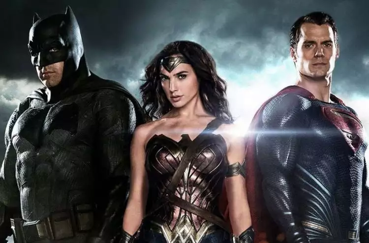 13 Fakta mengejutkan film Batman v Superman, bikin nggak sabar nonton!