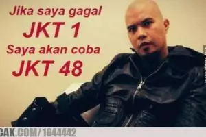 Meme Ahmad Dhani nyalon pilgub DKI bikin kamu haha..hihi.. sendiri