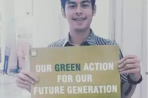 Panji Surya Sahetapy, penyandang disabilitas yang ganteng dan jago TI