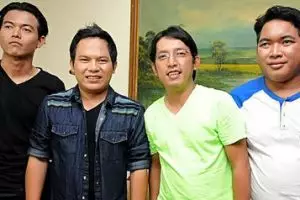 10 Nama fans artis Indonesia ini unik, bikin senyum-senyum sediri!