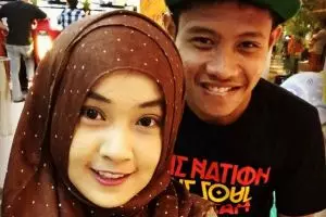 Cantik dan solehahnya pacar pesepak bola Evan Dimas, bikin sirik aja 