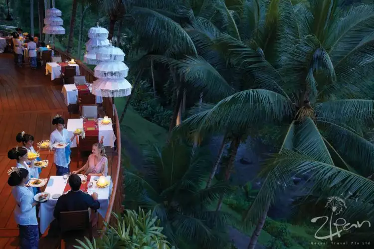 12 Tempat dinner di Bali super romantis, kamu wajib ajak pasanganmu