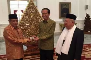 Datangi Istana, NU 'lantik' Jokowi & minta pemerintah tegas soal LGBT