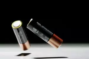 Begini cara mudah memeriksa baterai masih baik atau tidak