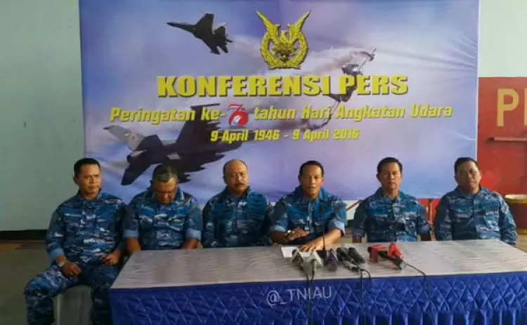 6 Foto gladi bersih HUT TNI AU sebelum 2 prajurit terjun payung gugur