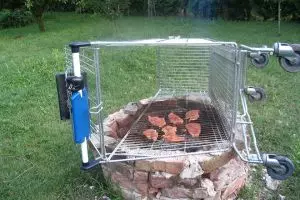 13 Gambar kreasi manusia yang malah jadinya bikin ketawa, mau niru?